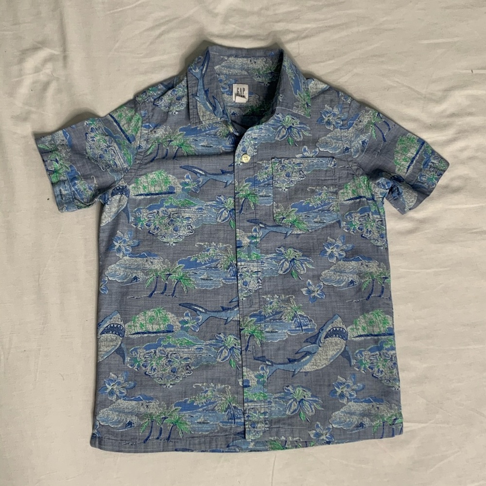 Boys Gap collared shirt sleeve with sharks